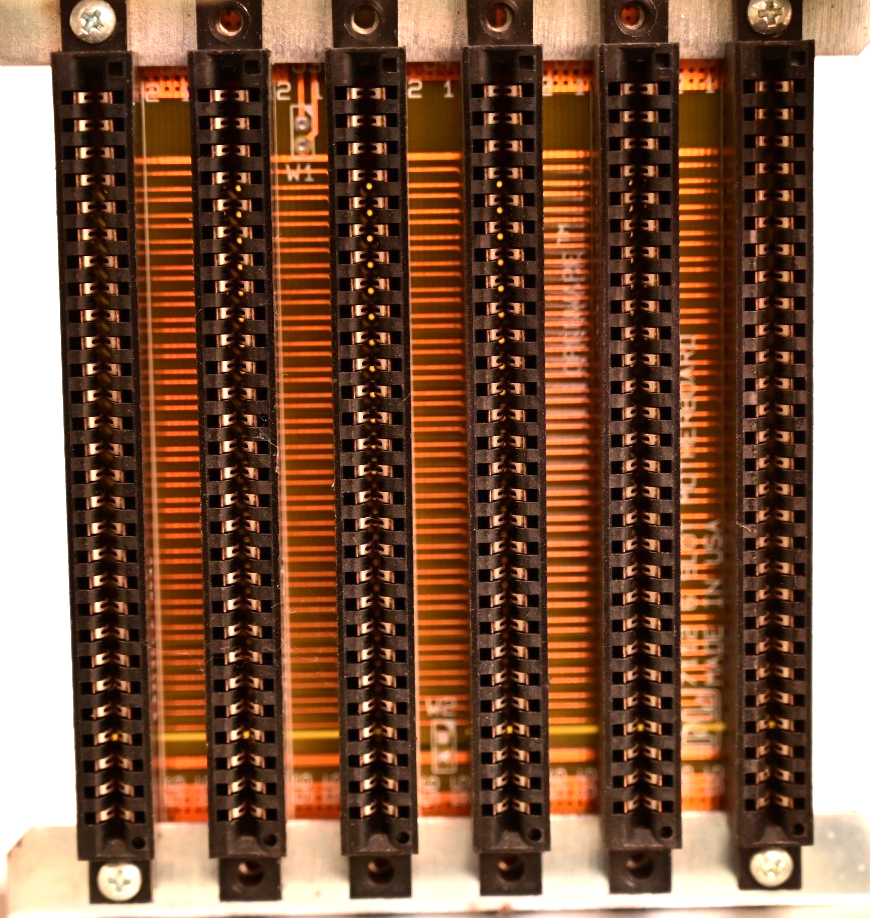 PL System 2 Model 10 Card Chassis w/ Backplane STD Bus? 111462-001 B SCMPI