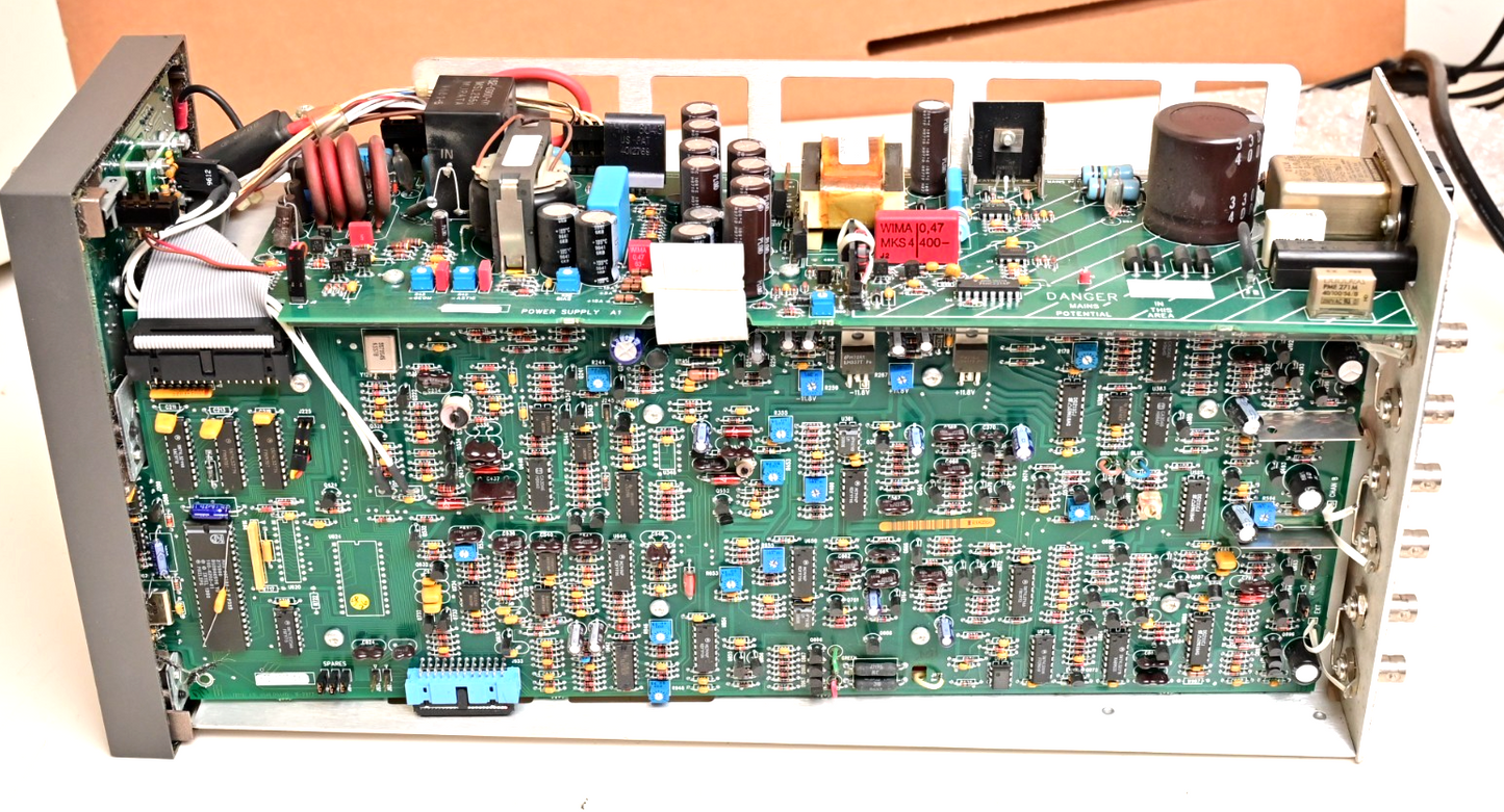 Tektronix 1720 Vectorscope Tek Broadcast Test Equipment Vintage Ex-CNN CRT