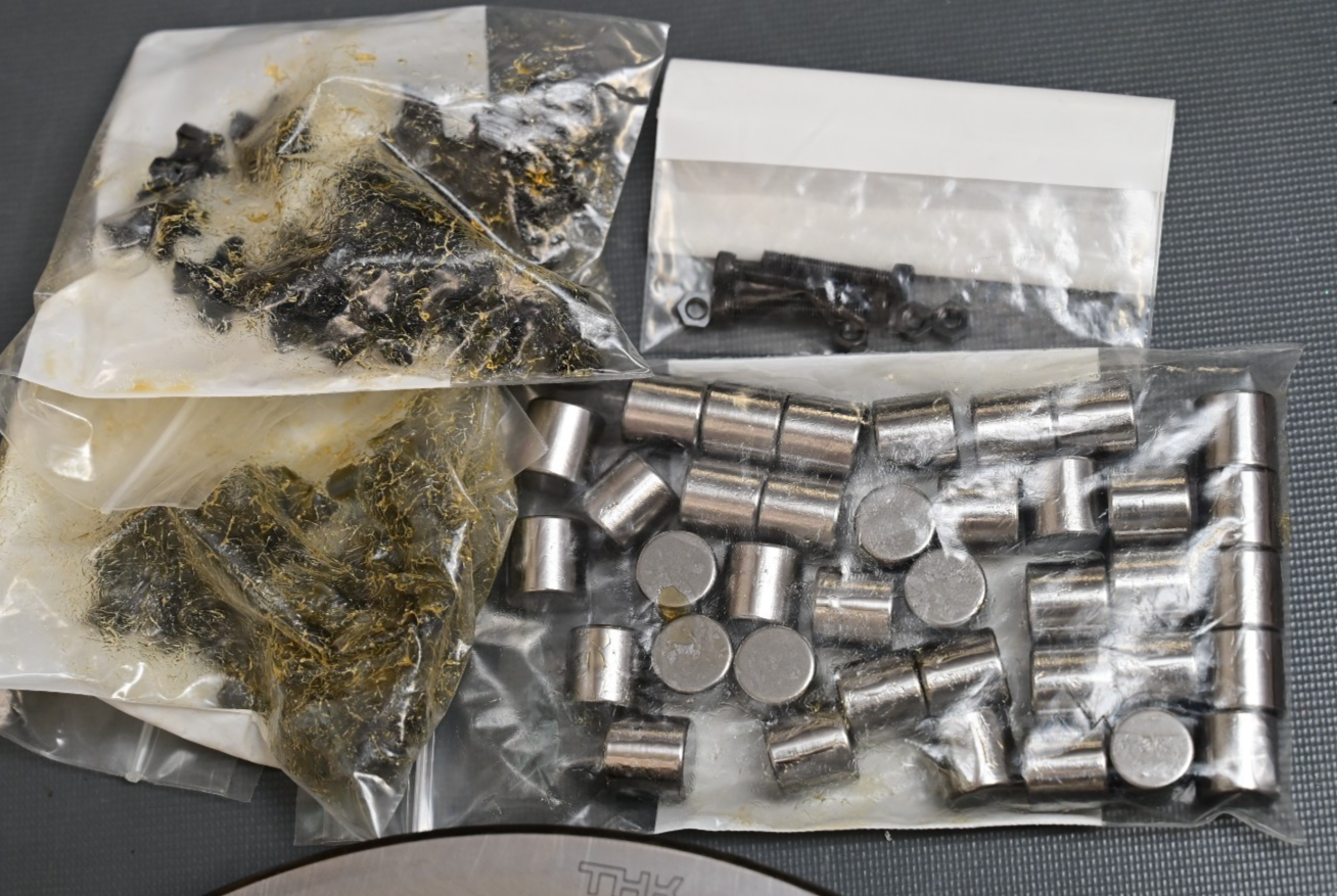 THK RB15025UUCC0 P5 Cross Roller Bearing 150mm ID (Disassembled)