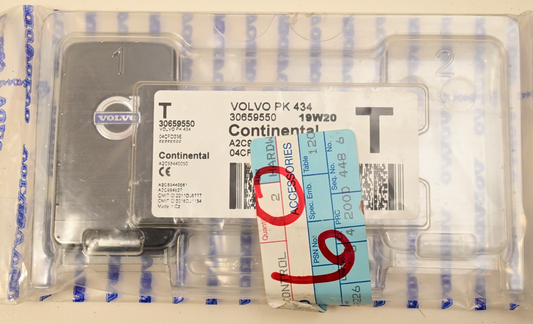 Volvo Keyless Entry Transmitter Remote P/N 30659550 Genuine Sealed S60 S70 XC70