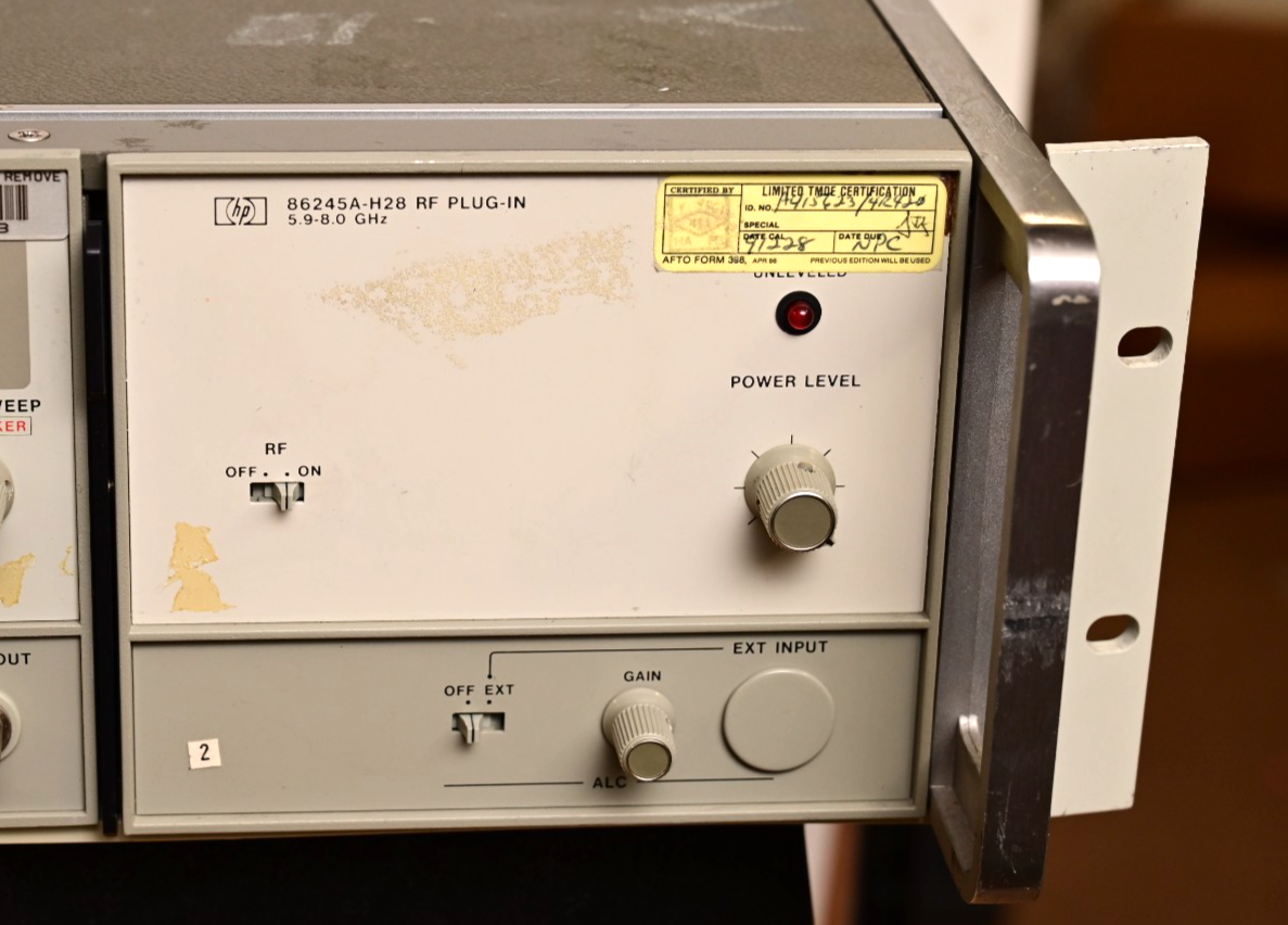 HP 8620C Sweep Oscillator w/ 86245A-H28 RF Plug-In 5.9-8.0GHz USAF Surplus