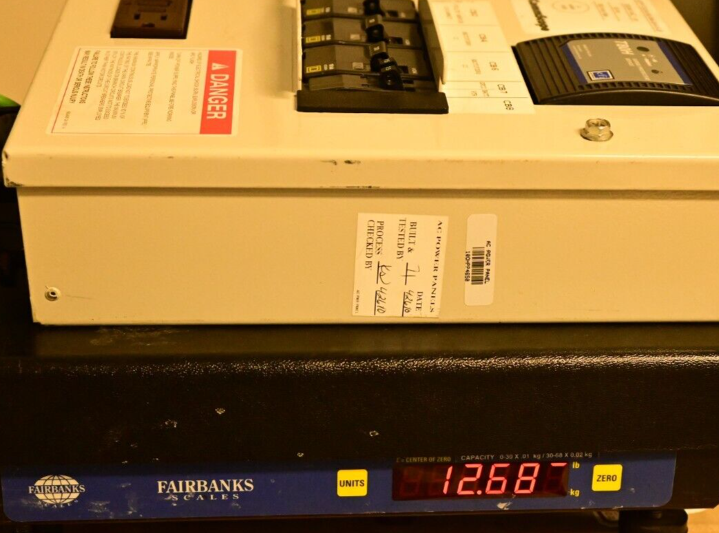 Commscope Telecom AC Power Panel ACPP-120/240-60-WM-06-N-S-GF Square-D Breakers