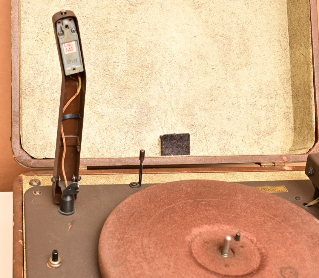 Wards Airline Recording Lathe Tube Radio 14BR-629A Slow Burning Record Blanks