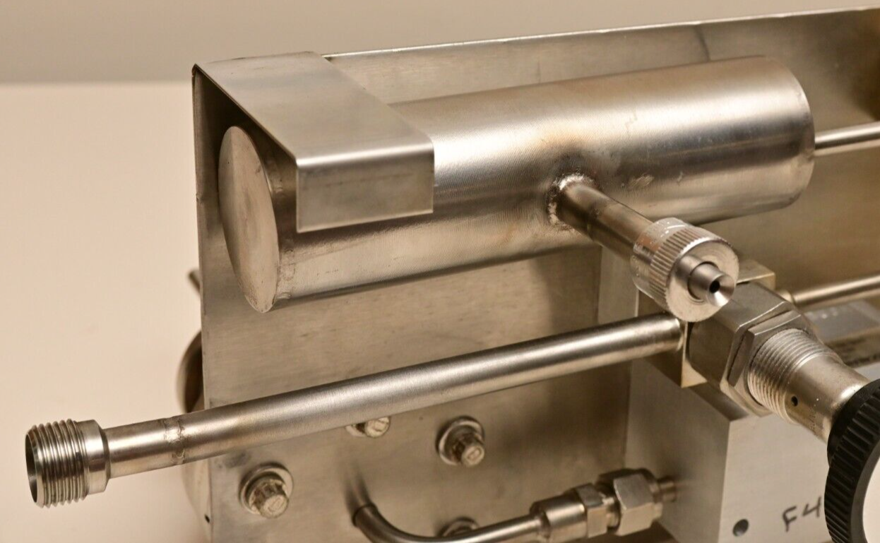 Mass Spec Vacuum Roughing Sample Volume Cryo Leak Assembly & Heater MDC Nupro SS