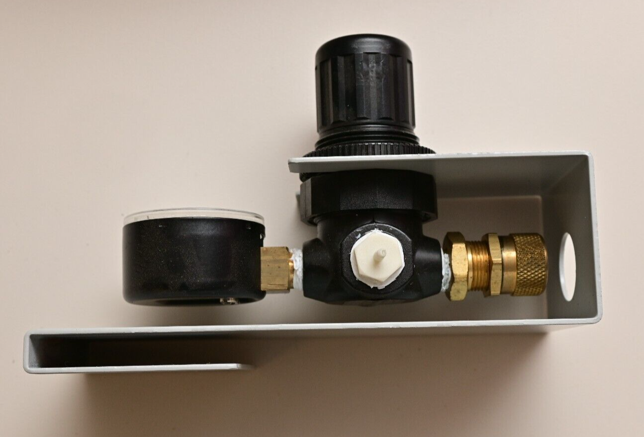 Dionex EO1 Accessory Regulator Assembly 046594 15psi/100kPa
