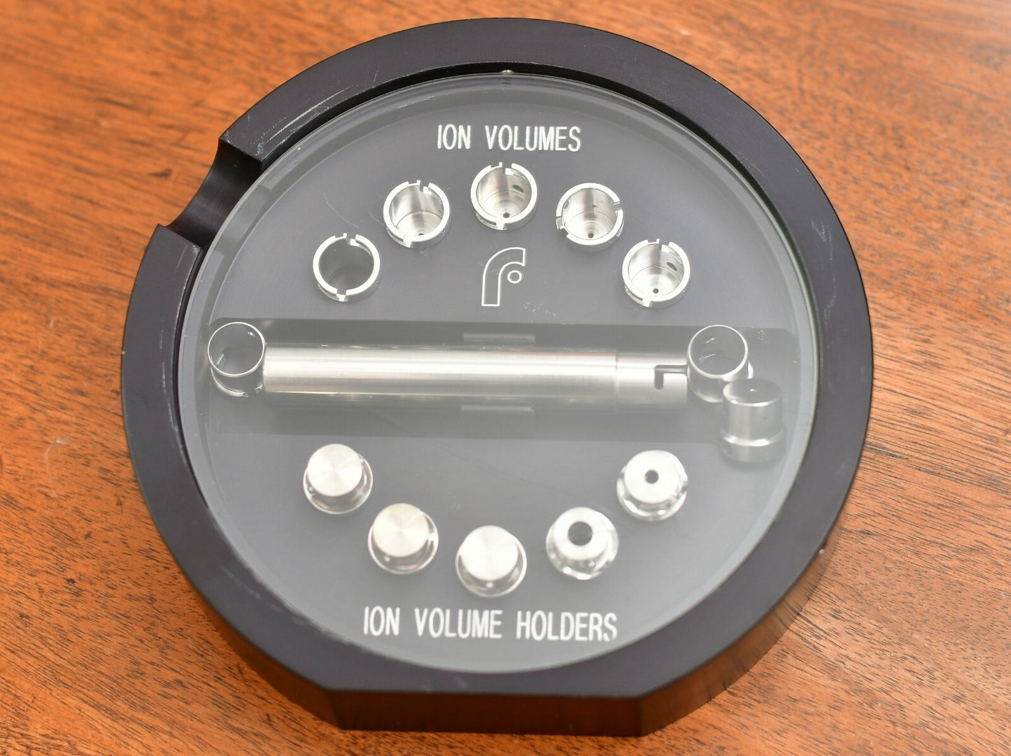Finnigan Mass Spectrometer Ion Volumes & Volume Holders