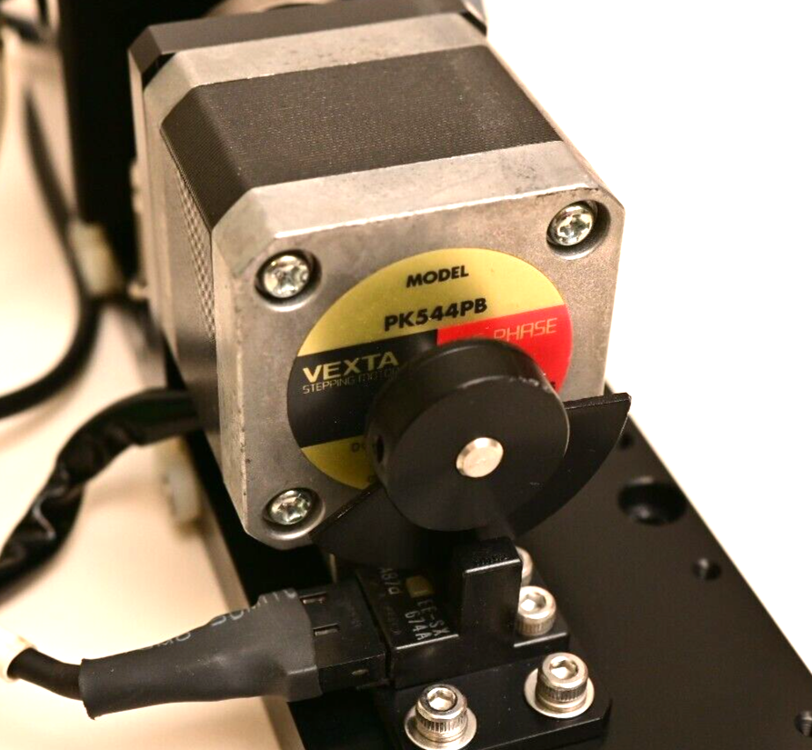 Vacuum Semiconductor Die Pick Up & Rotate Assembly Vexta Steppers THK Omron