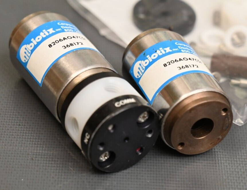 Lot of 2 Biotix LC/HPLC Valves 8206AO47CSI 368172