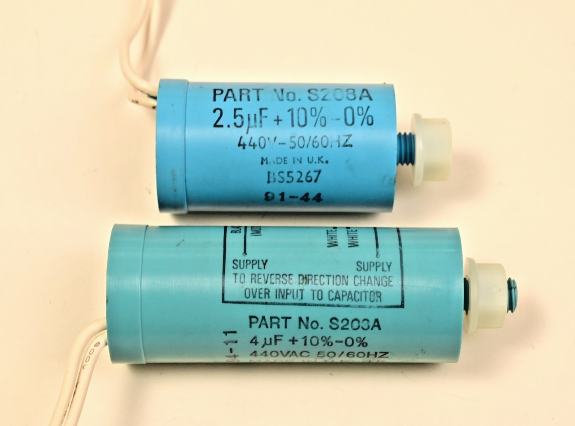 Lot of 2 Motor Capacitors S208A 2.5µF S203A 4µF 440V AC Vintage UK
