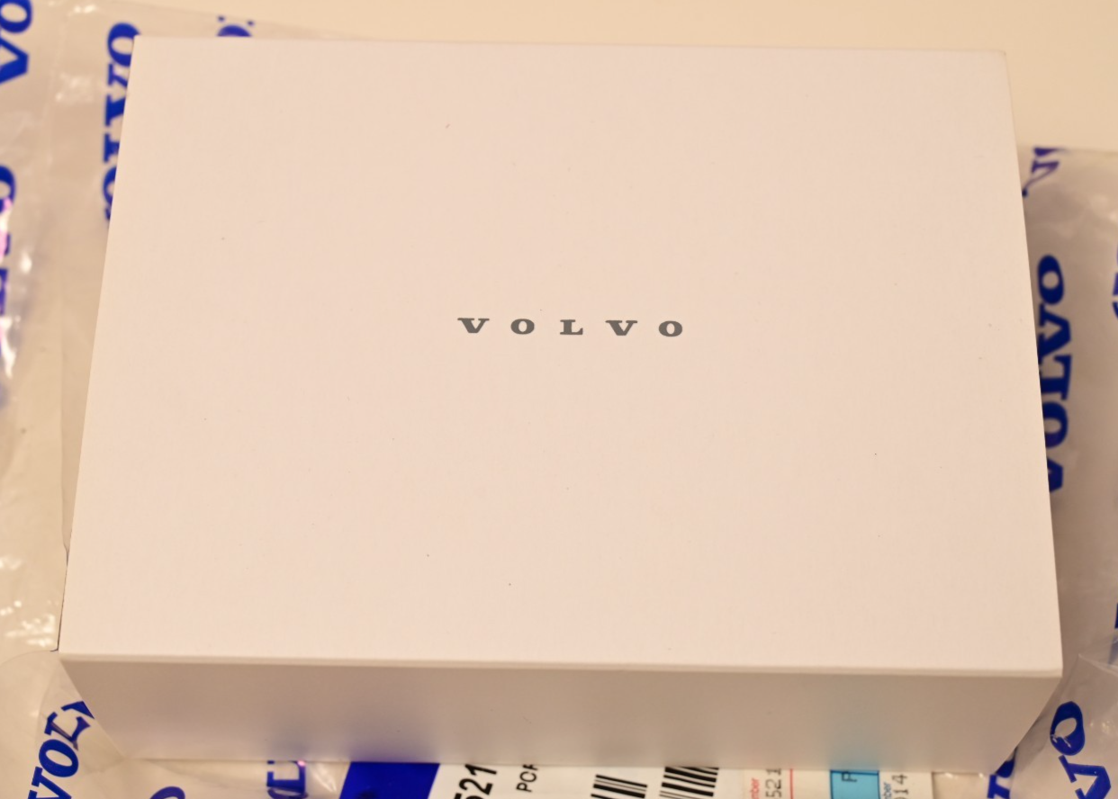 Volvo 31652171 Shell for Remote Keyless in Gift Box NOS Genuine Black XC90 XC60
