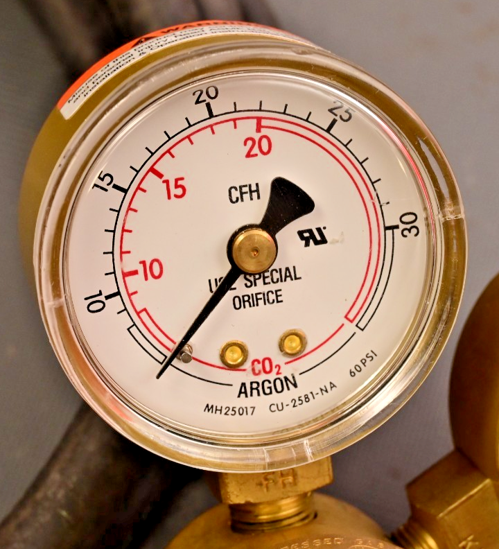 Compressed Gas Regulator with Hose Model AF 150 SA568 Argon CO2 Inert