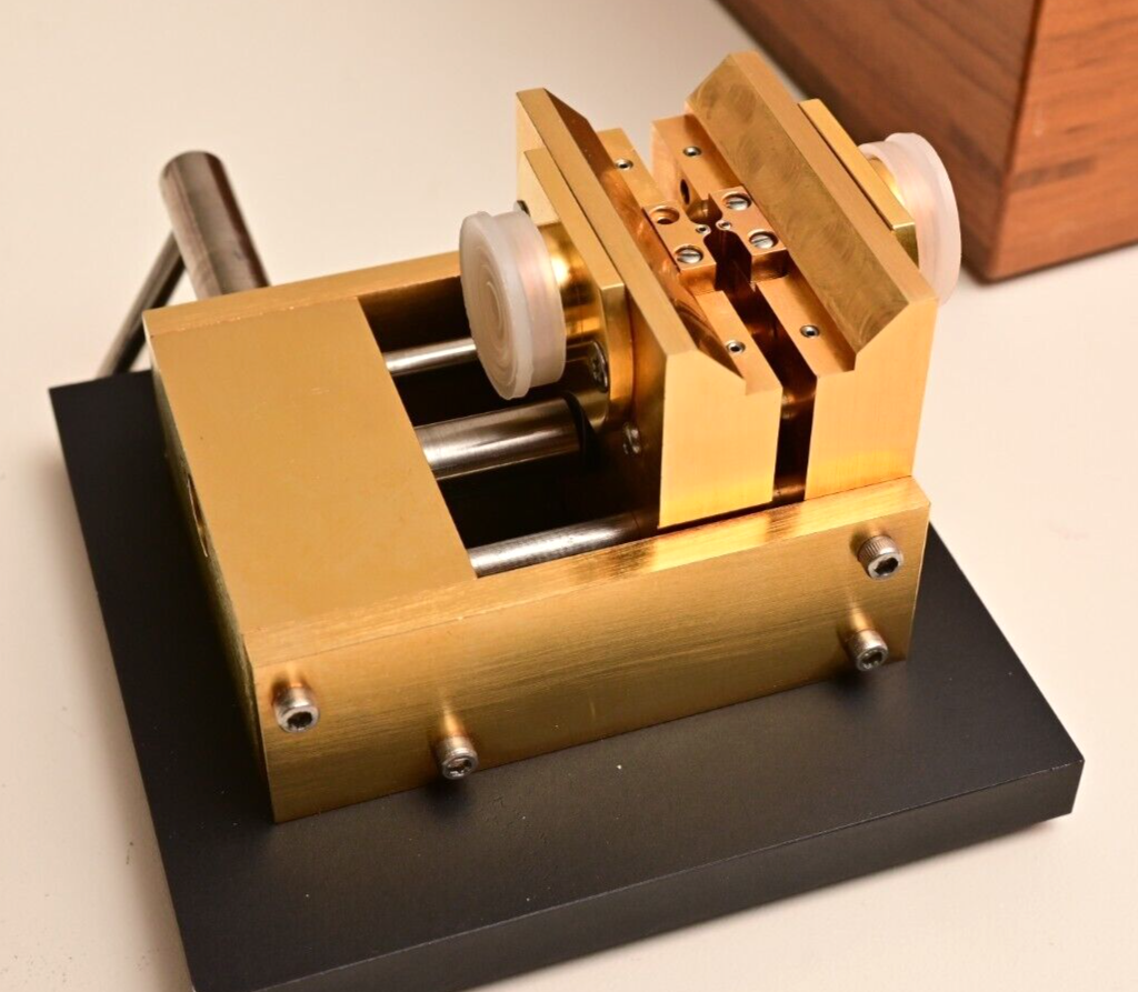 Inter-Continental Microwave TFC-1047 RF Test Fixture w/ Midsections Gold Plated