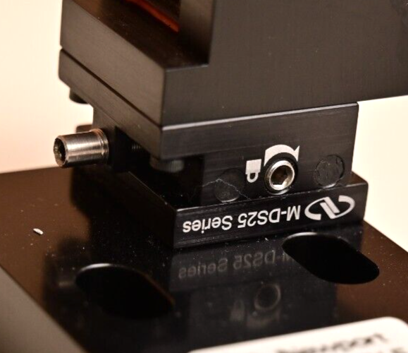 BD LSR II Flow Cytometer Mounted Laser Optical Assembly Newport M-DS25 Stage