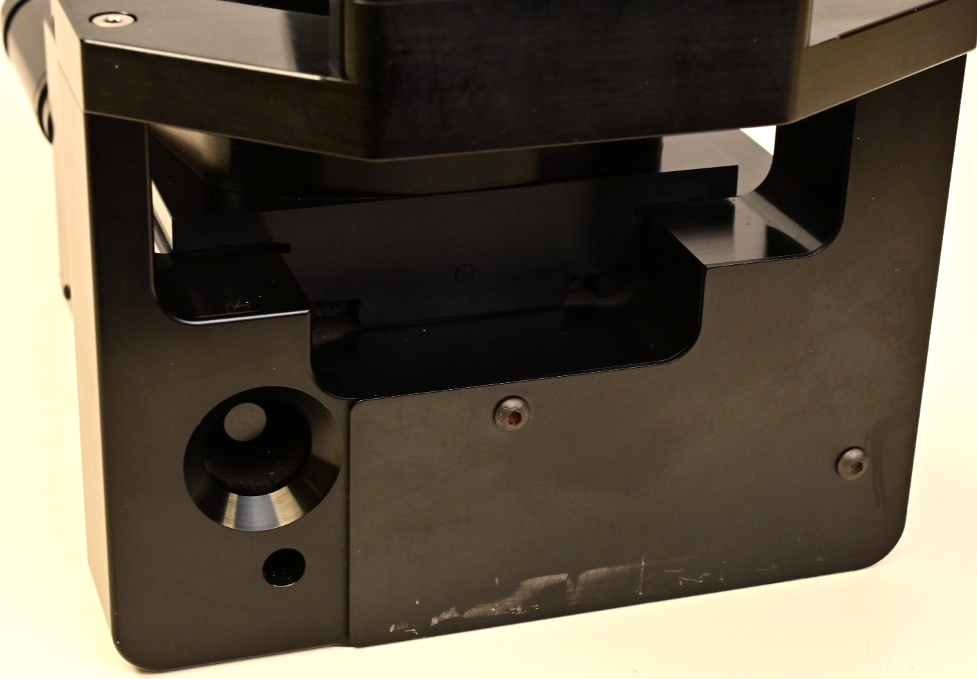 Newport Wafer Prealigner w/ Laser/CCD Sensor Vacuum Grip Semiconductor Fab