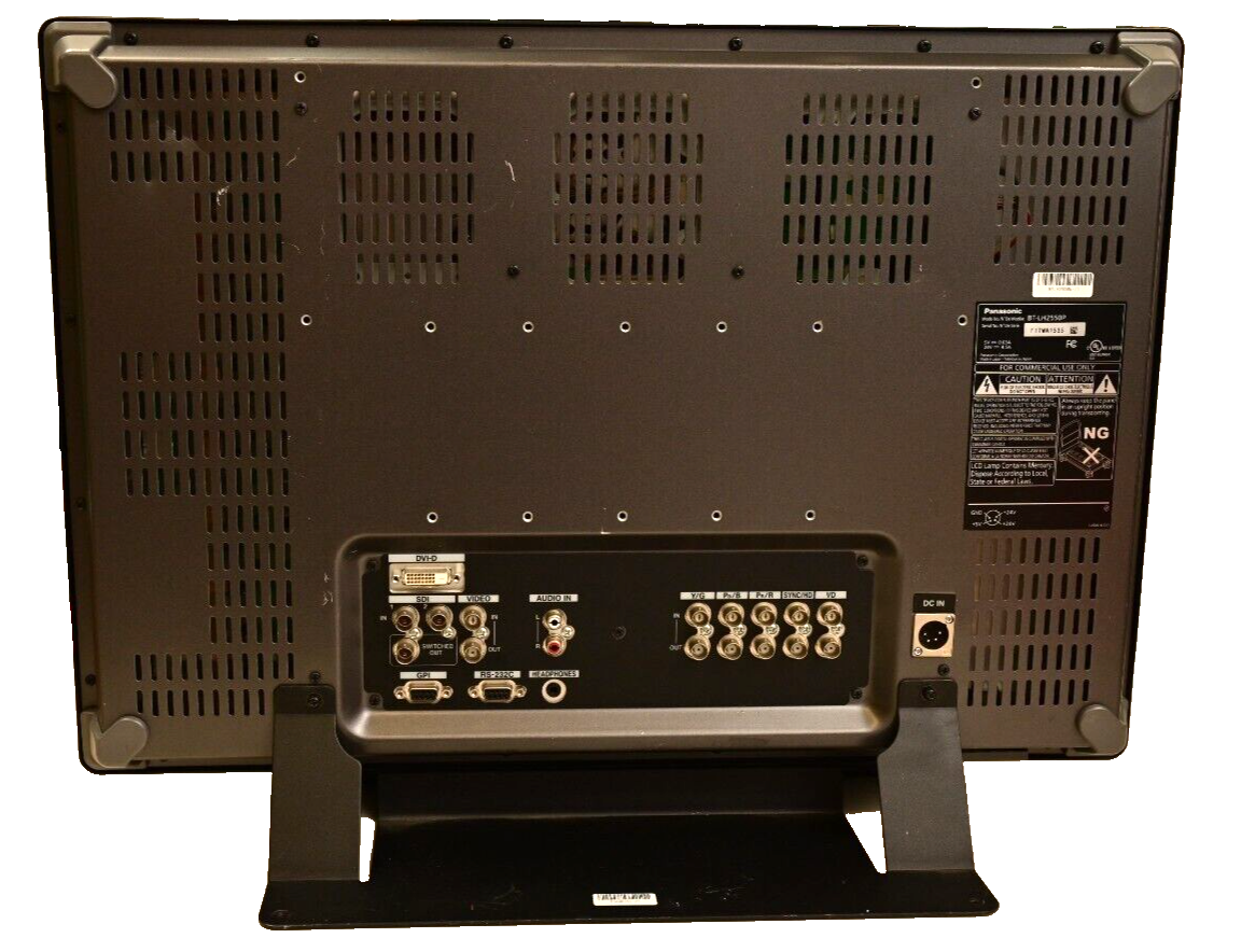 Panasonic BT-LH2550P Production LCD Monitor 26" SDI DVI-D Analog 10-bit 3D LUT