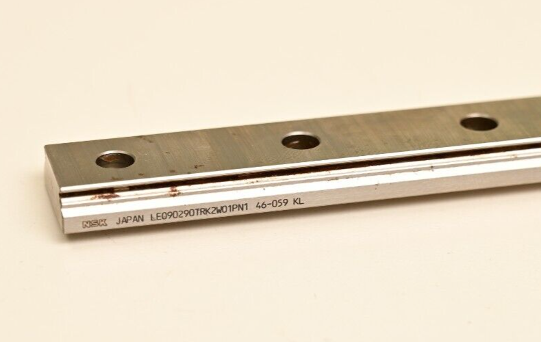 NSK 29cm Linear Guide Rail & Block LE090290TRK2W01PN1 46-059 KL