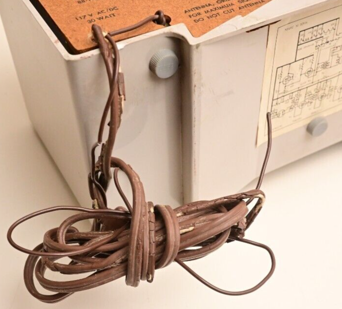 Rare Vintage Seico / National Tube FM Radio Japan 88-108MHz 6-Tube Needs Repair