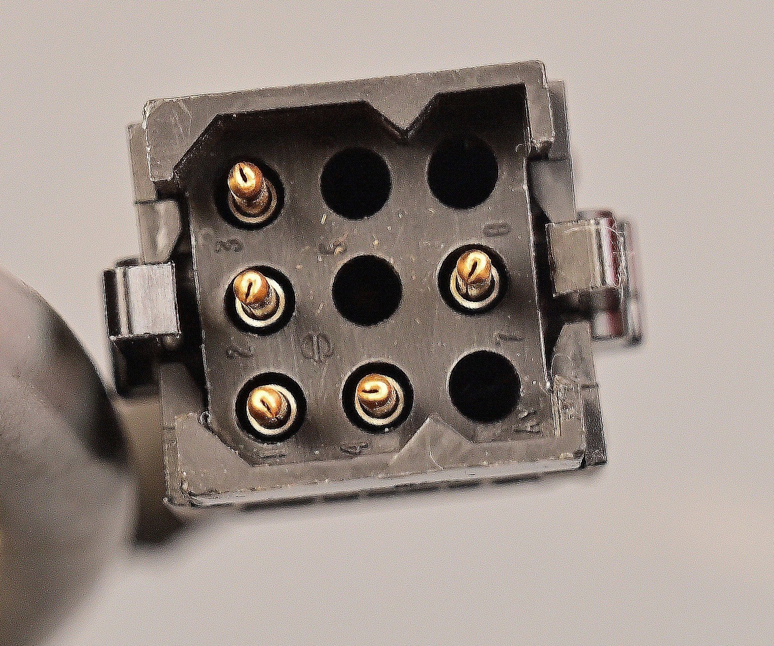 Cable with Burndy Rectangular Military-Style Connector to Gold Plated 5/9P