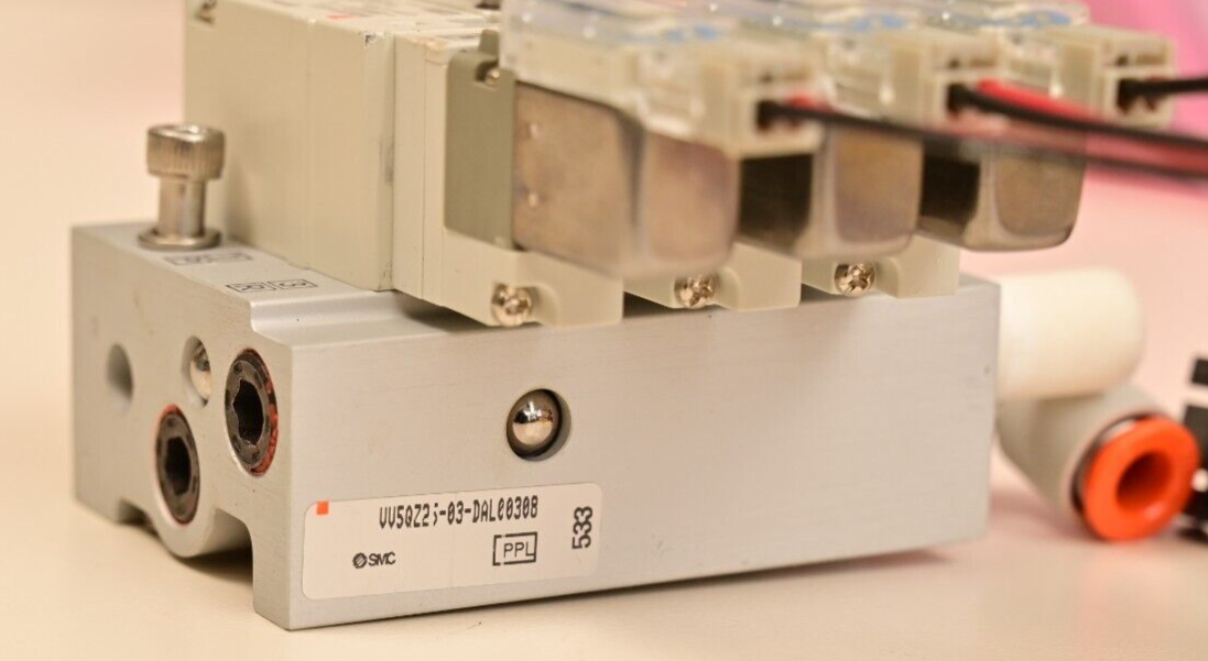 3-Channel SMC Air Solenoid Valves w/ Manifold VQZ2151-5M01-C VQ2151S-5M01-C