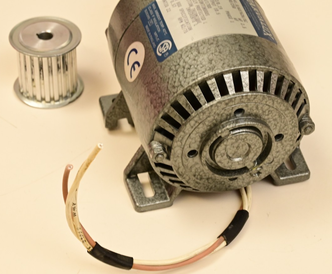 Parvalux REF SD41.S/607626/5C Gearmotor Ratio 22 Gearbox 200/250V Motor & Pulley