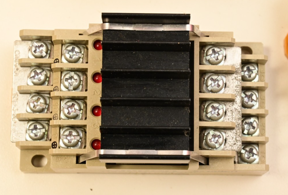Lot of 12 Omron G3S4-D Solid State Relays 24VDC