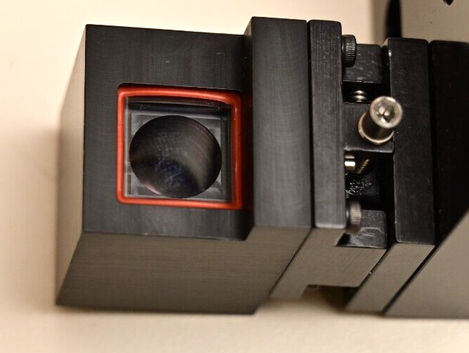 BD LSR II Flow Cytometer Mounted Laser Optical Assembly Newport M-DS25 Stage