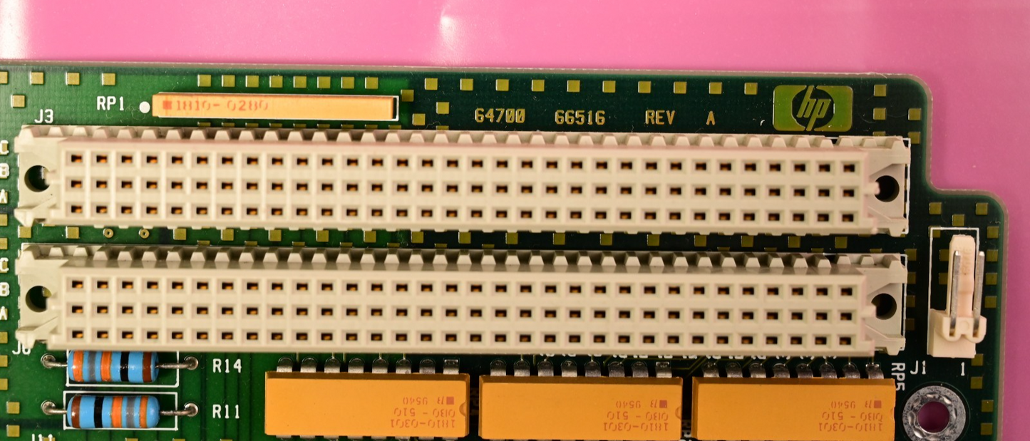 HP 64700B Emulator Backplane PCB Assembly 12 x AMP 535090-4 64700-66516 REV A.