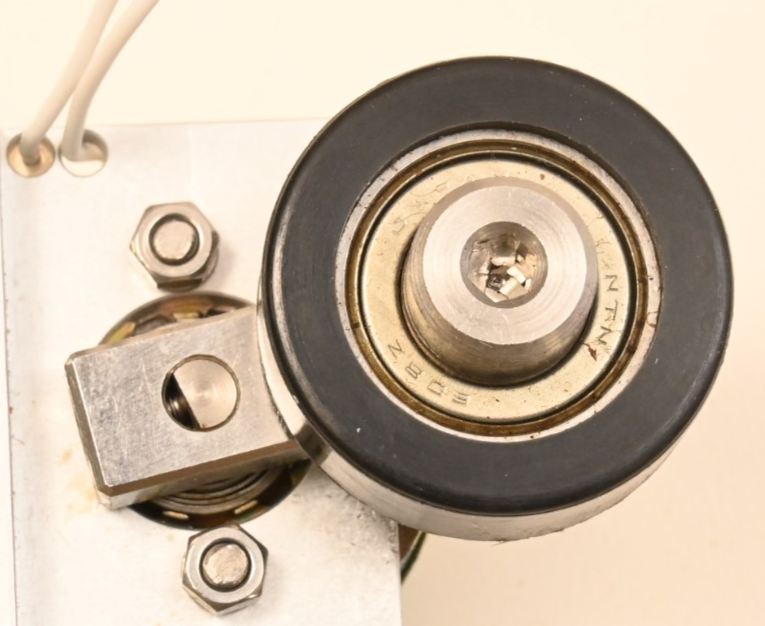Shidengen 24V Rotary Solenoid Mounted 20mm Arm & 30mm Urethane Wheel S331385829