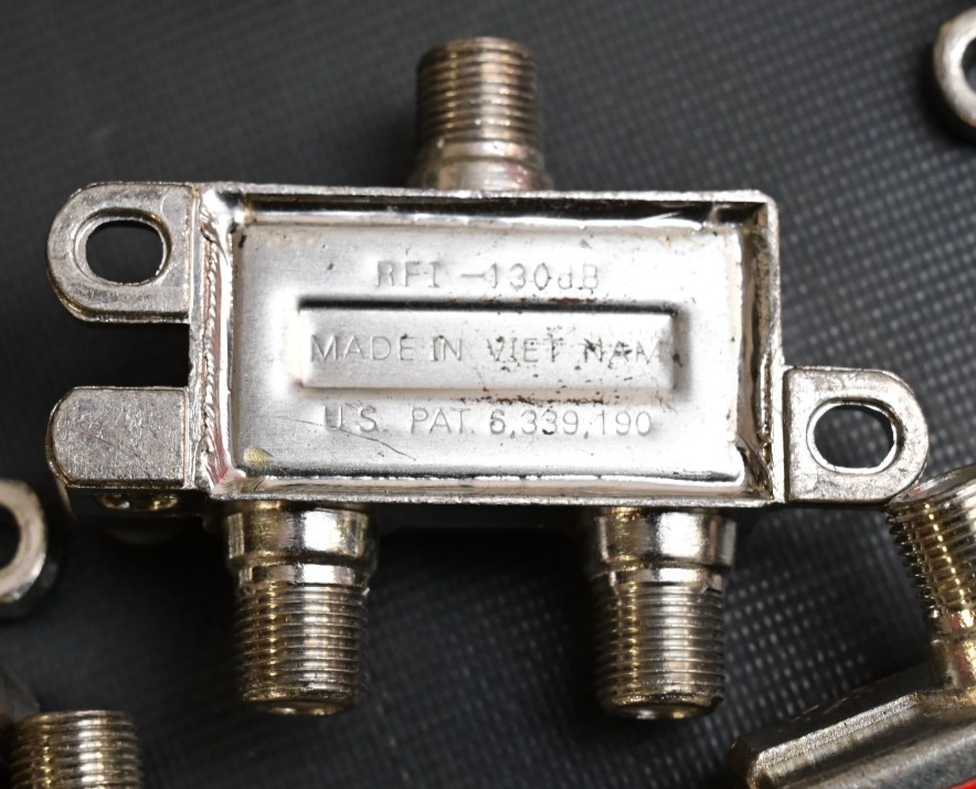 Lot of 20 SV-2G Coaxial Splitter 5/1000MHz -3.5dB SVI Digital 1:2 2-Way