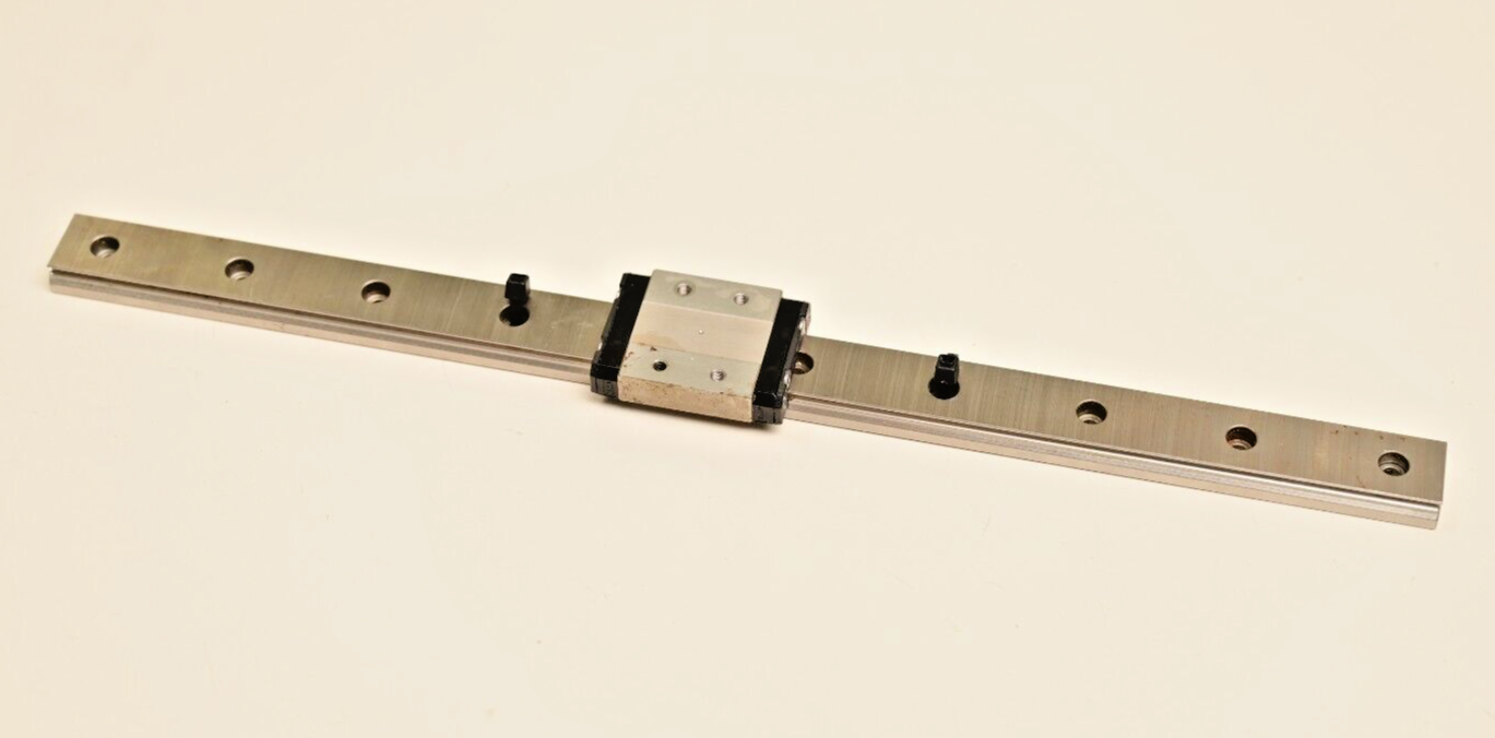 NSK 29cm Linear Guide Rail & Block LE090290TRK2W01PN1 46-059 KL