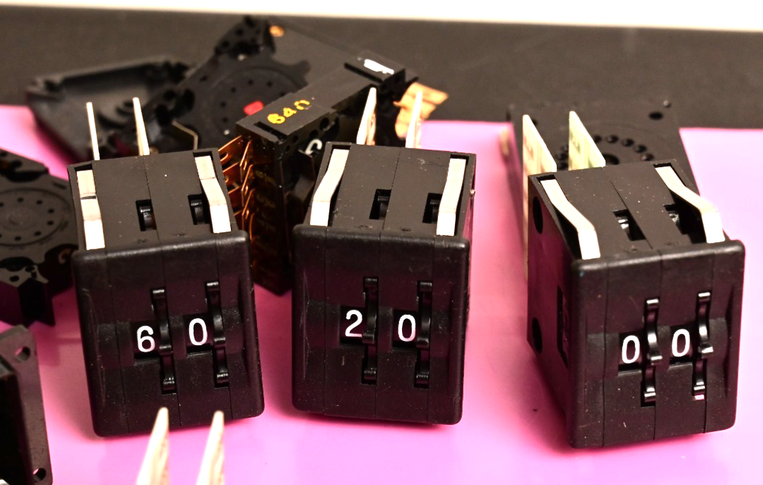 Huge 1.2 lb Lot of Vintage Rotary Thumbwheel Switches Unimax C&K BCD 1980s ICs