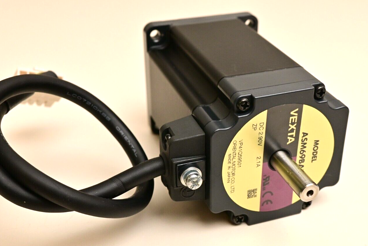 Oriental Motor VEXTA ASM69BAE Dual 8mm Shaft 2.9V 2.1A AlphaStep 60mm Frame