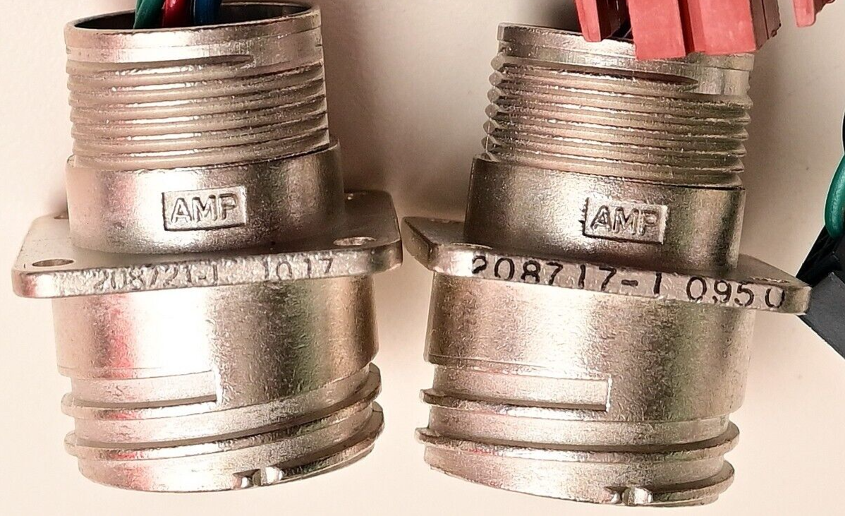 Lot of 2 AMP Industrial Connectors 208721-1 208717-1 Molex Pigtails