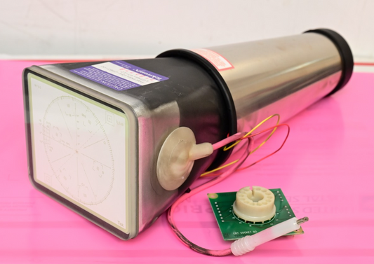 ~5.5" Tektronix 154-0983-00 Cathode Ray Tube Display 1720 Vintage CRT Green/Mono