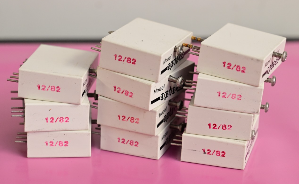Lot of 11 OPTO 22 IDC5 Relays Vintage 1982
