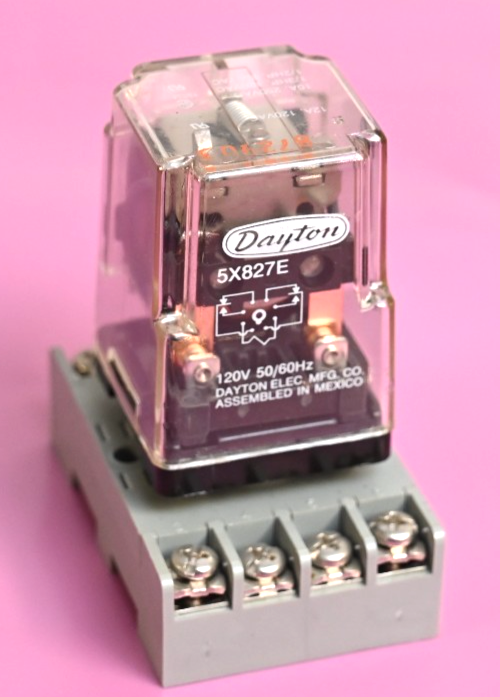 Dayton 5X827E Relay w/ 5X852E Relay Base DIN Rail 120V 12A 250V 10A