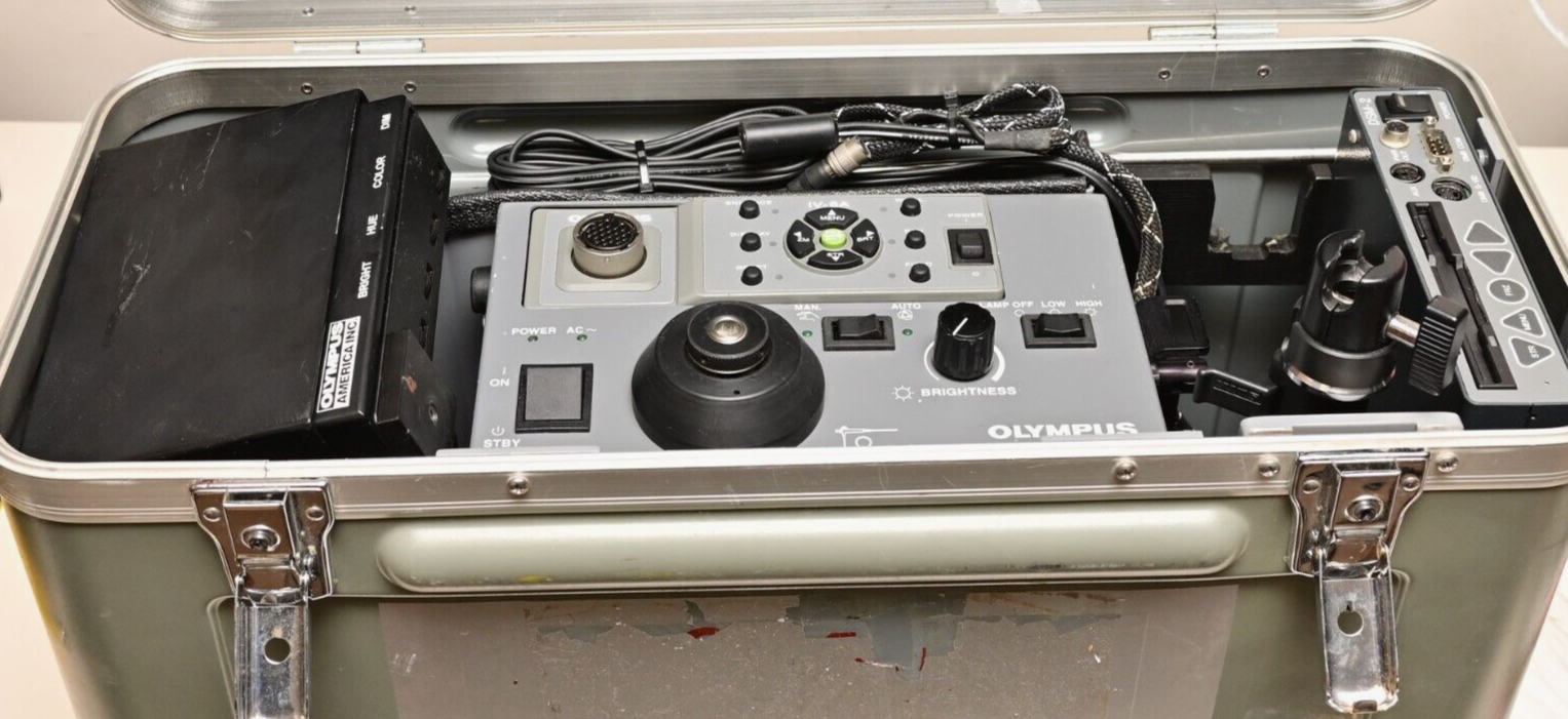 Olympus ILV-C1 DSM-2 Borescope Illuminator Floppy LCD w/ Case 944th Engine Shop