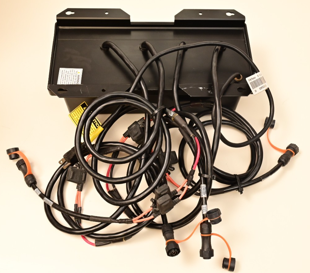 Dual Pro Sportsman Series Quad Pro 4x 10A Battery Charger SS4 Samtec M12 A-Coded