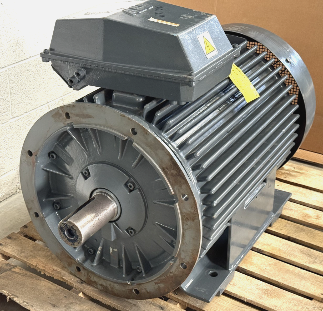 ABB HX100 405T 150 HP 1780 RPM Industrial Motor 3GCA282320-ADA Refurbished H&N