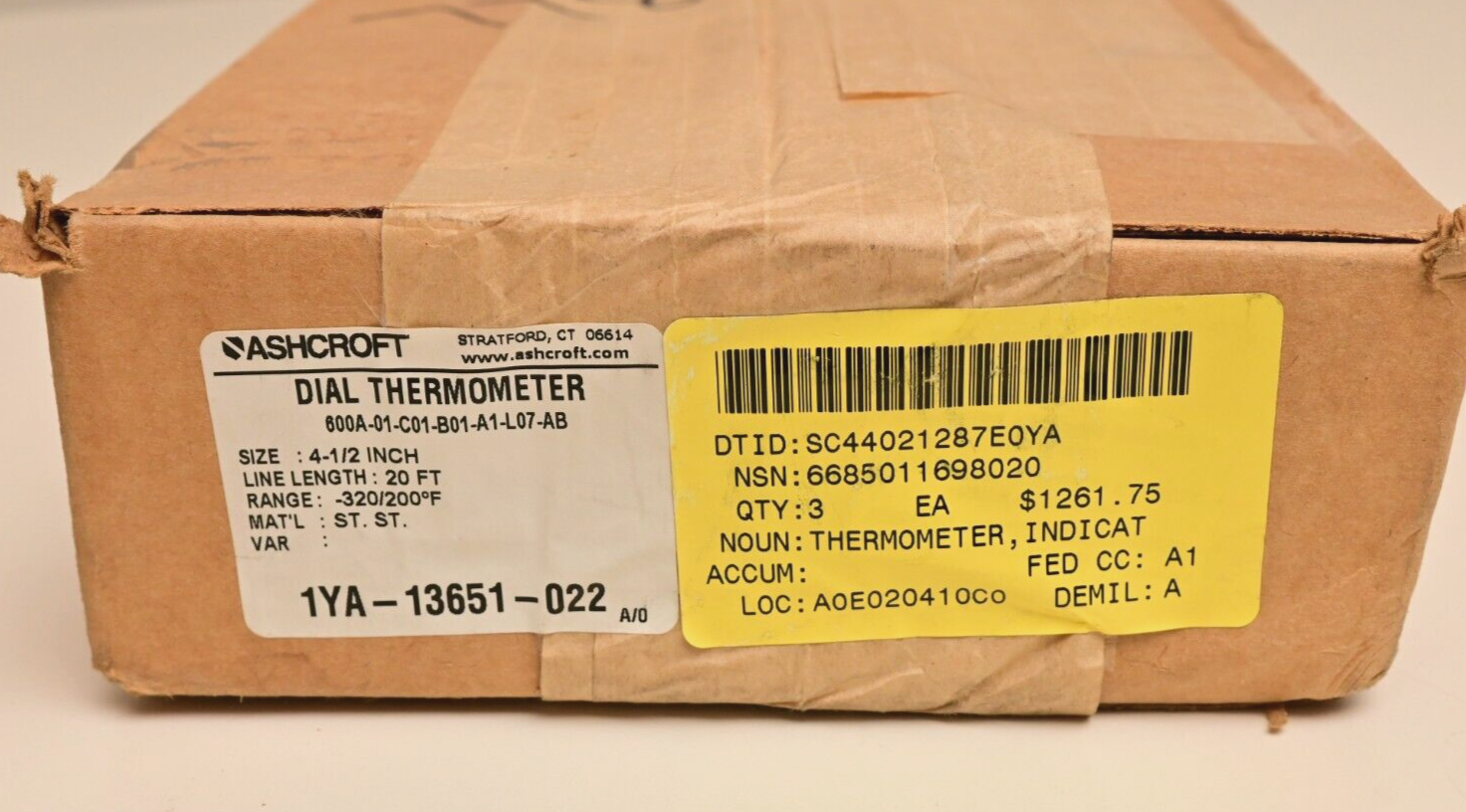Ashcroft Duratemp 4.5" Gas Actuated Thermometer 20ft 600A-01-C01-B01-A1-L07-AB