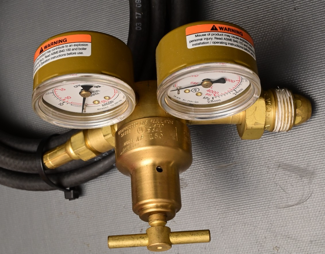 Compressed Gas Regulator with Hose Model AF 150 SA568 Argon CO2 Inert