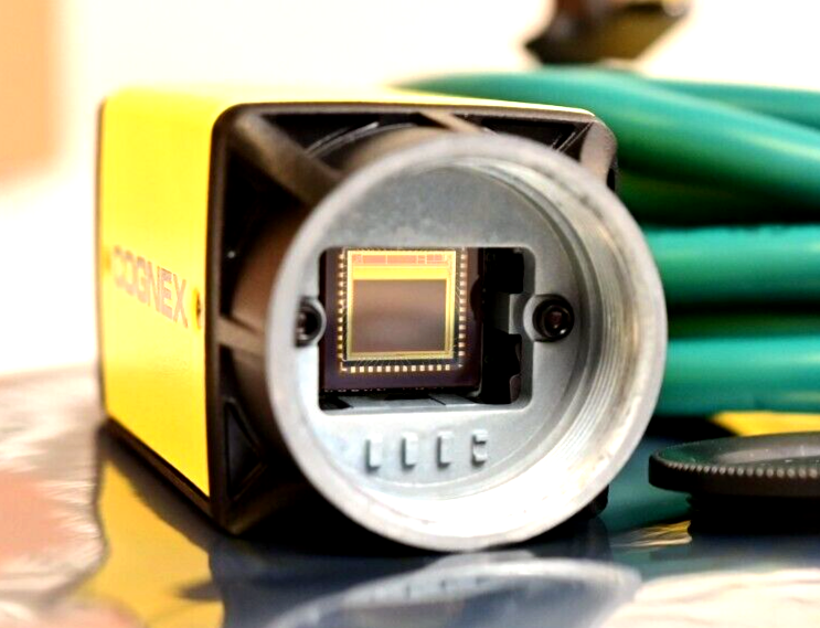 COGNEX In-Sight Vision System Camera IS8101M-363-40 & Cables Machine Vision