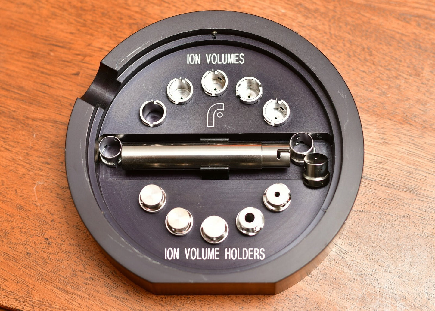 Finnigan Mass Spectrometer Ion Volumes & Volume Holders