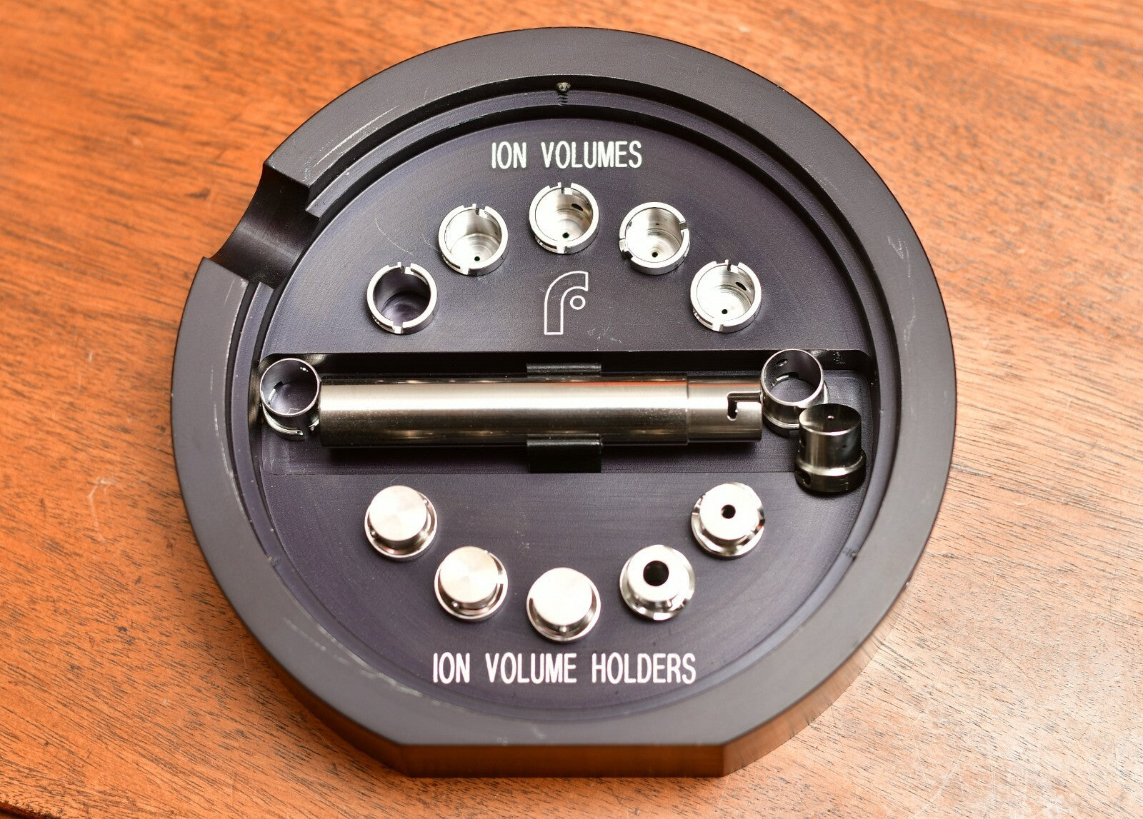 Finnigan Mass Spectrometer Ion Volumes & Volume Holders