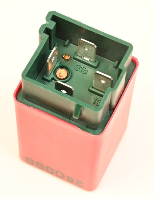 Volvo 9434225 Fuel Pump Controller Relay 850 S70 103 898797000