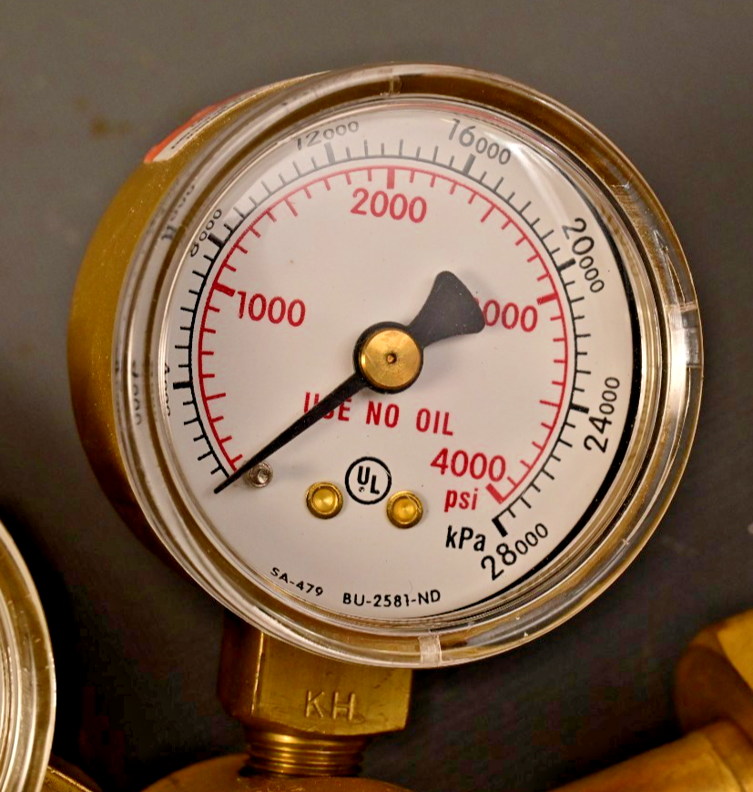Compressed Gas Regulator with Hose Model AF 150 SA568 Argon CO2 Inert