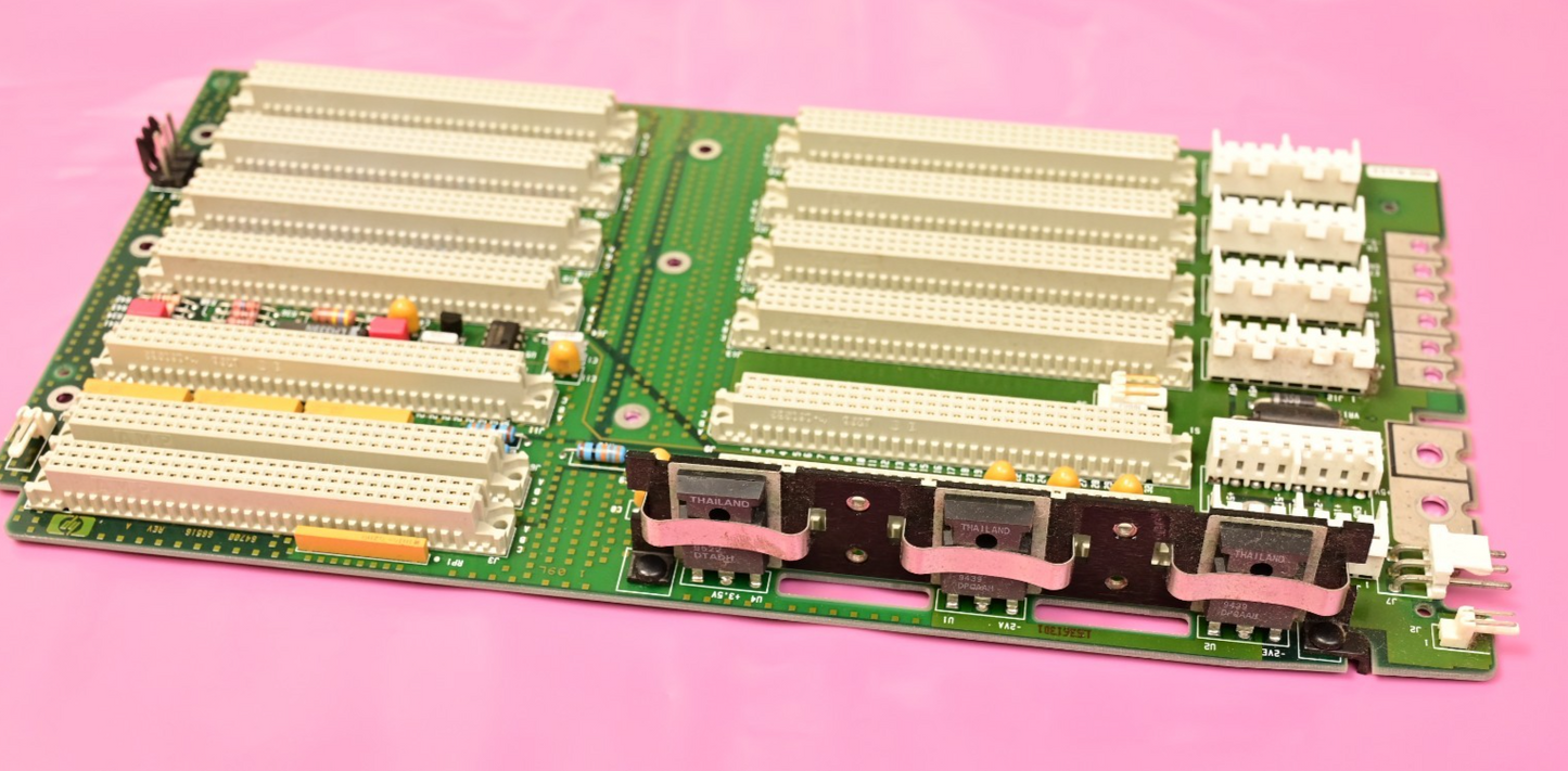 HP 64700B Emulator Backplane PCB Assembly 12 x AMP 535090-4 64700-66516 REV A.