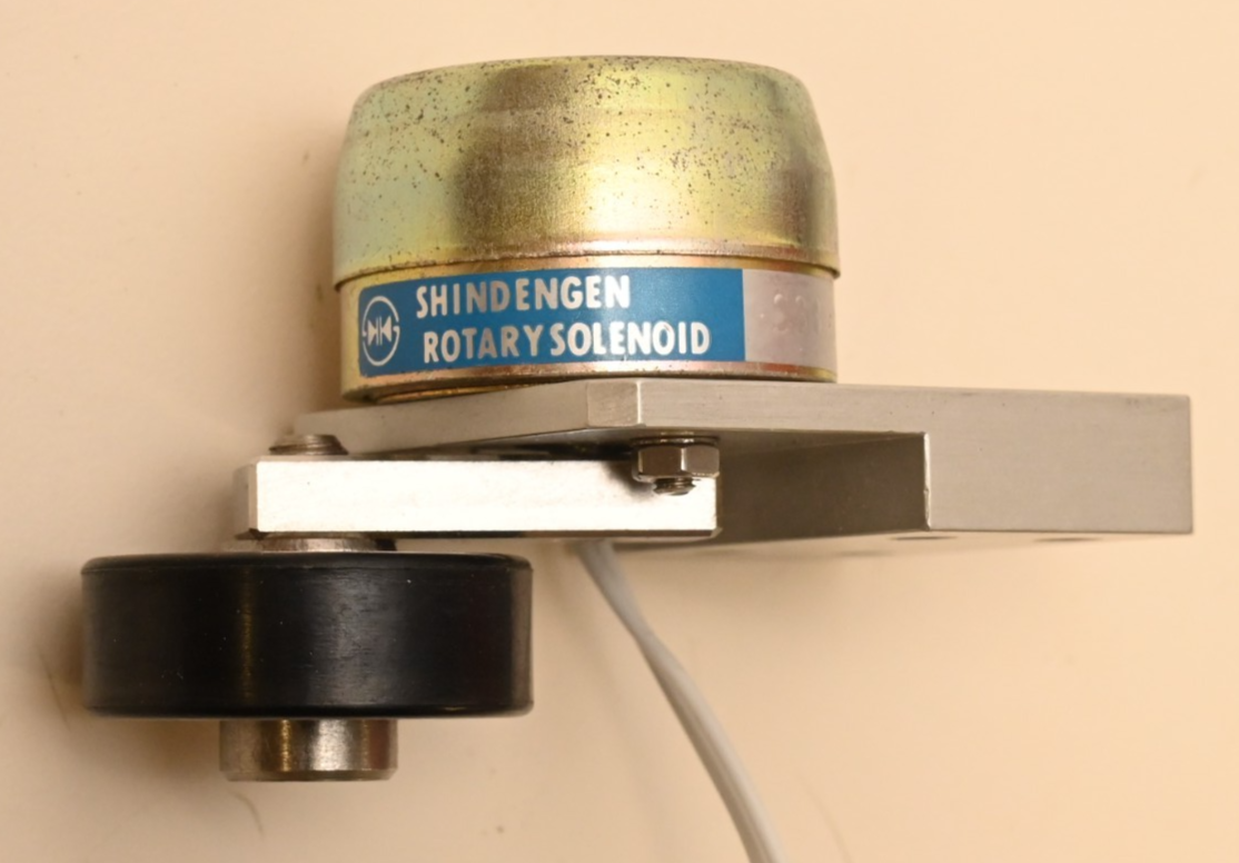 Shidengen 24V Rotary Solenoid Mounted 20mm Arm & 30mm Urethane Wheel S331385829