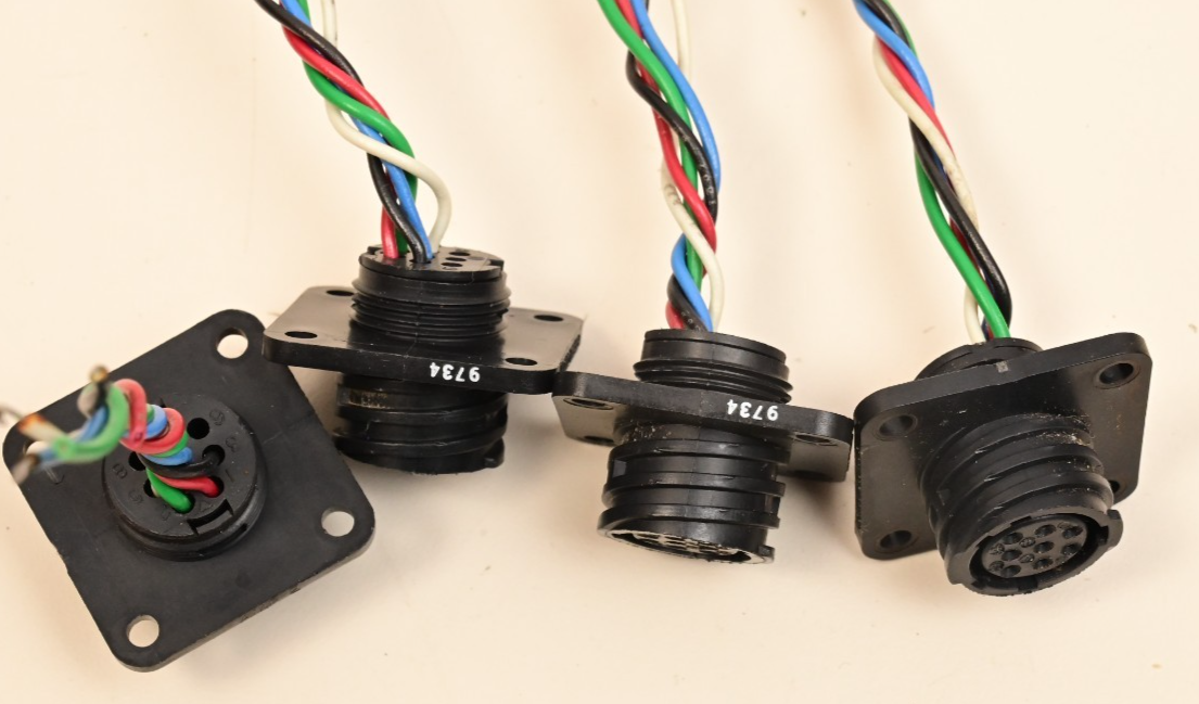 QTY 4 AMP 206433-1 Circular Power Connector 5-Connectors Populated Used