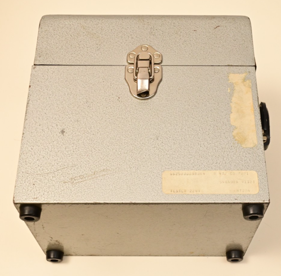 Associated Research AR 2269 Meg-Chek Megohmmeter Conductive Floor/Shoe Tester